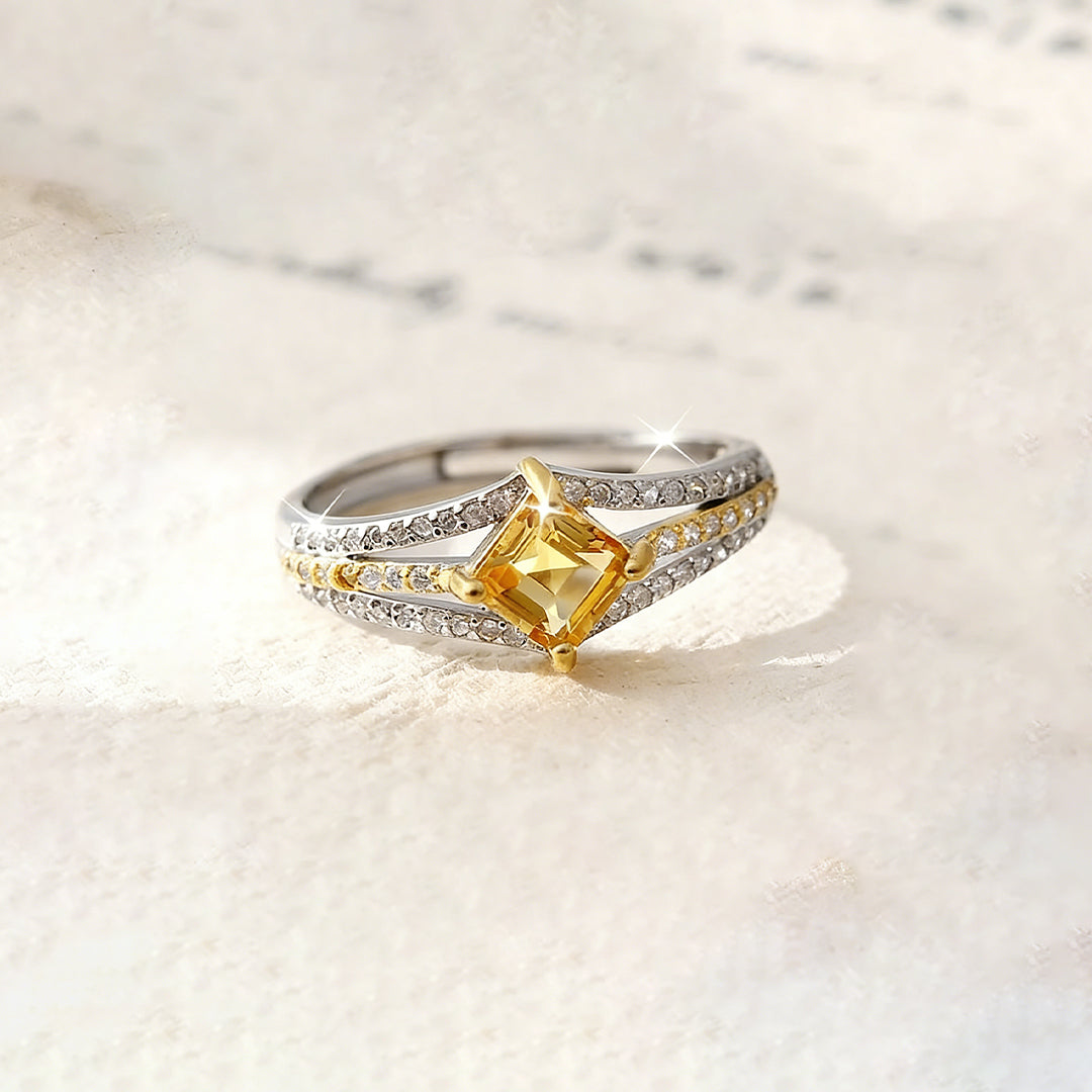 Multi-Layer Yellow Diamond Ring | Støt kampen mod brystkræft