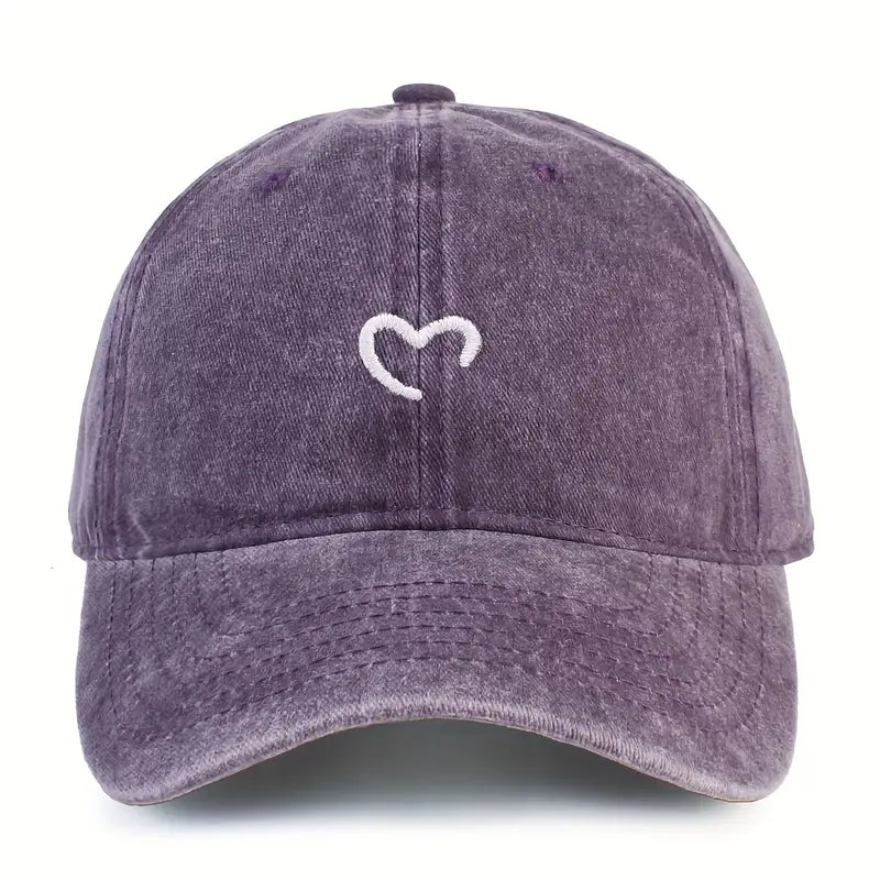 Embroidered Heart Hat | Støt brystkræft