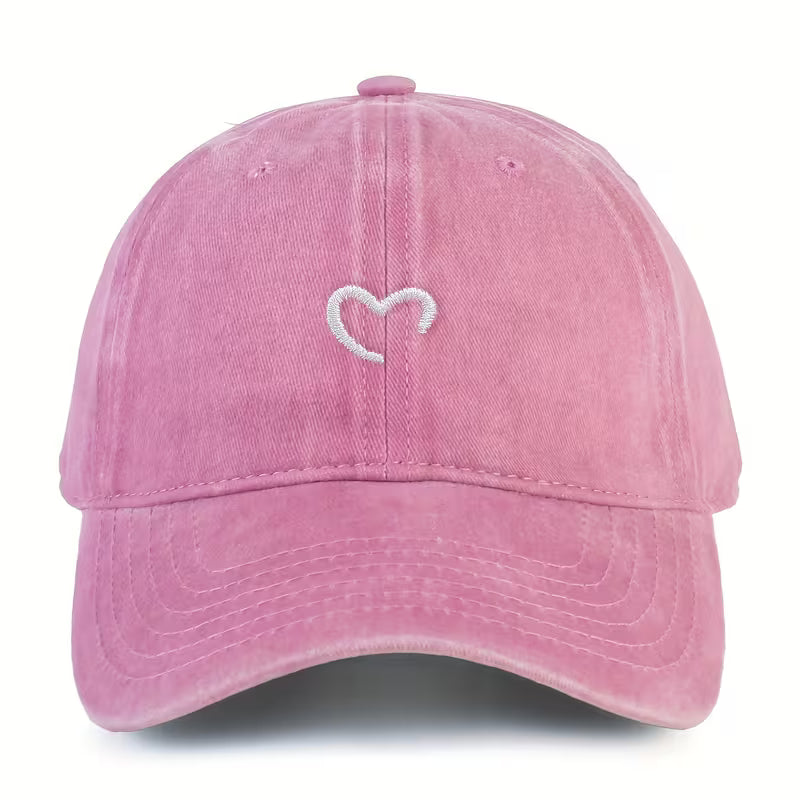 Embroidered Heart Hat | Støt brystkræft