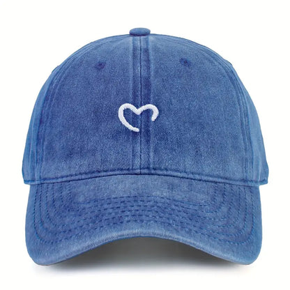 Embroidered Heart Hat | Støt brystkræft