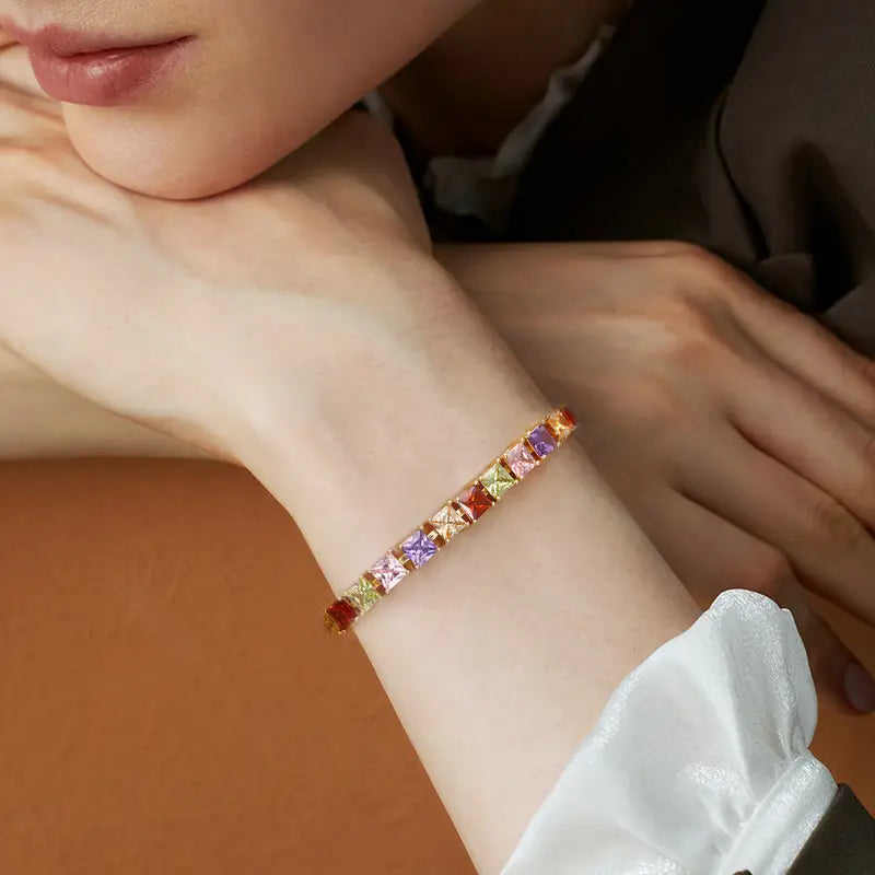 Multicolor Stoned Bracelet | Støt brystkræft