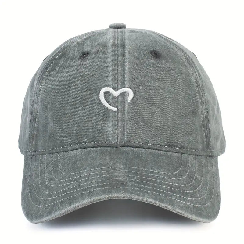 Embroidered Heart Hat | Støt brystkræft